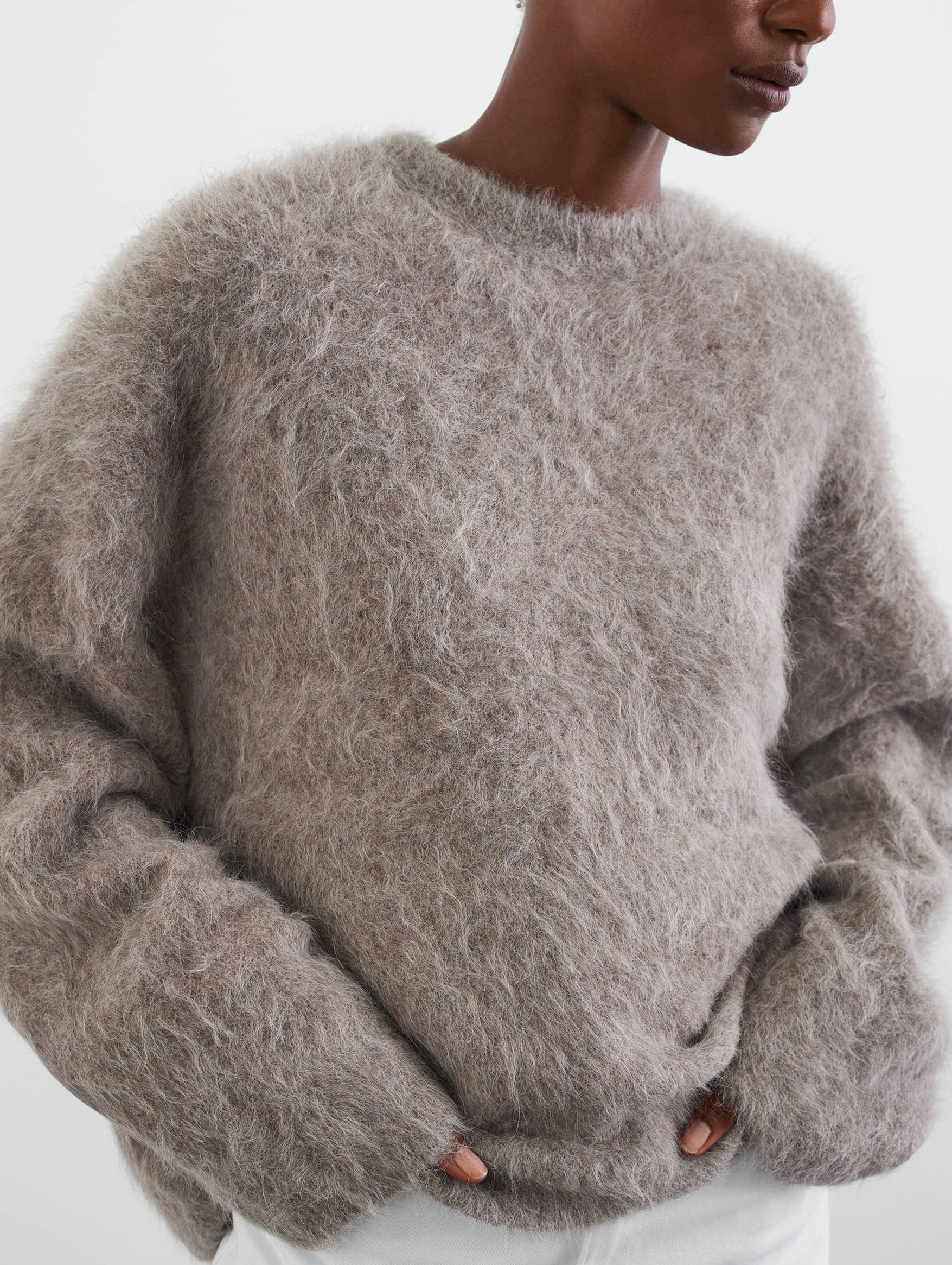 Alpaca O-Neck Sweater in Light Brown