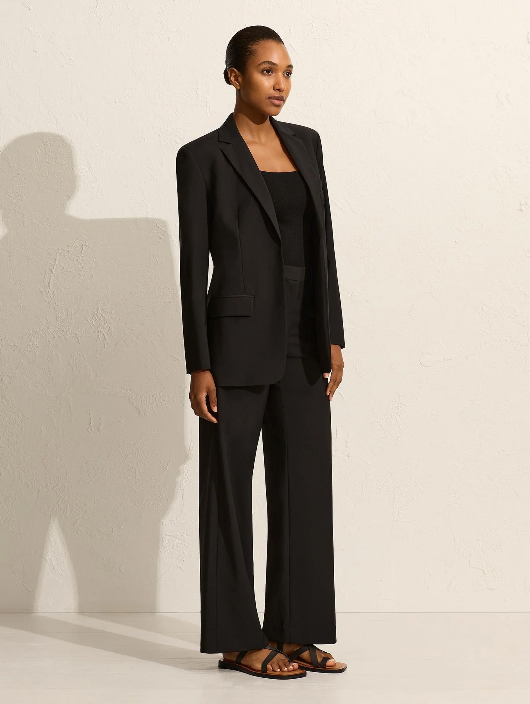 Relaxed Tailored Blazer in Black