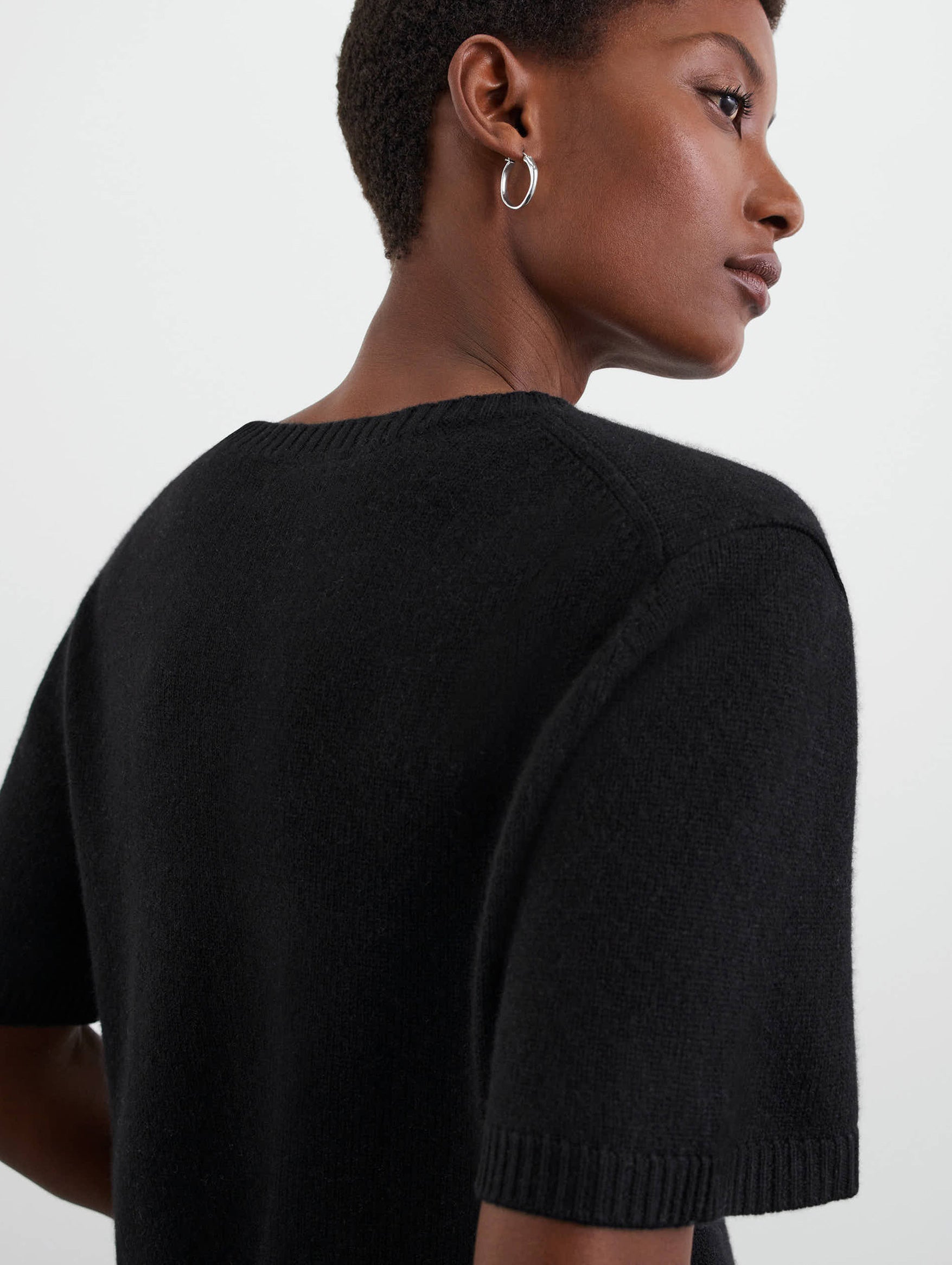 Chunky Cashmere T-Shirt in Black