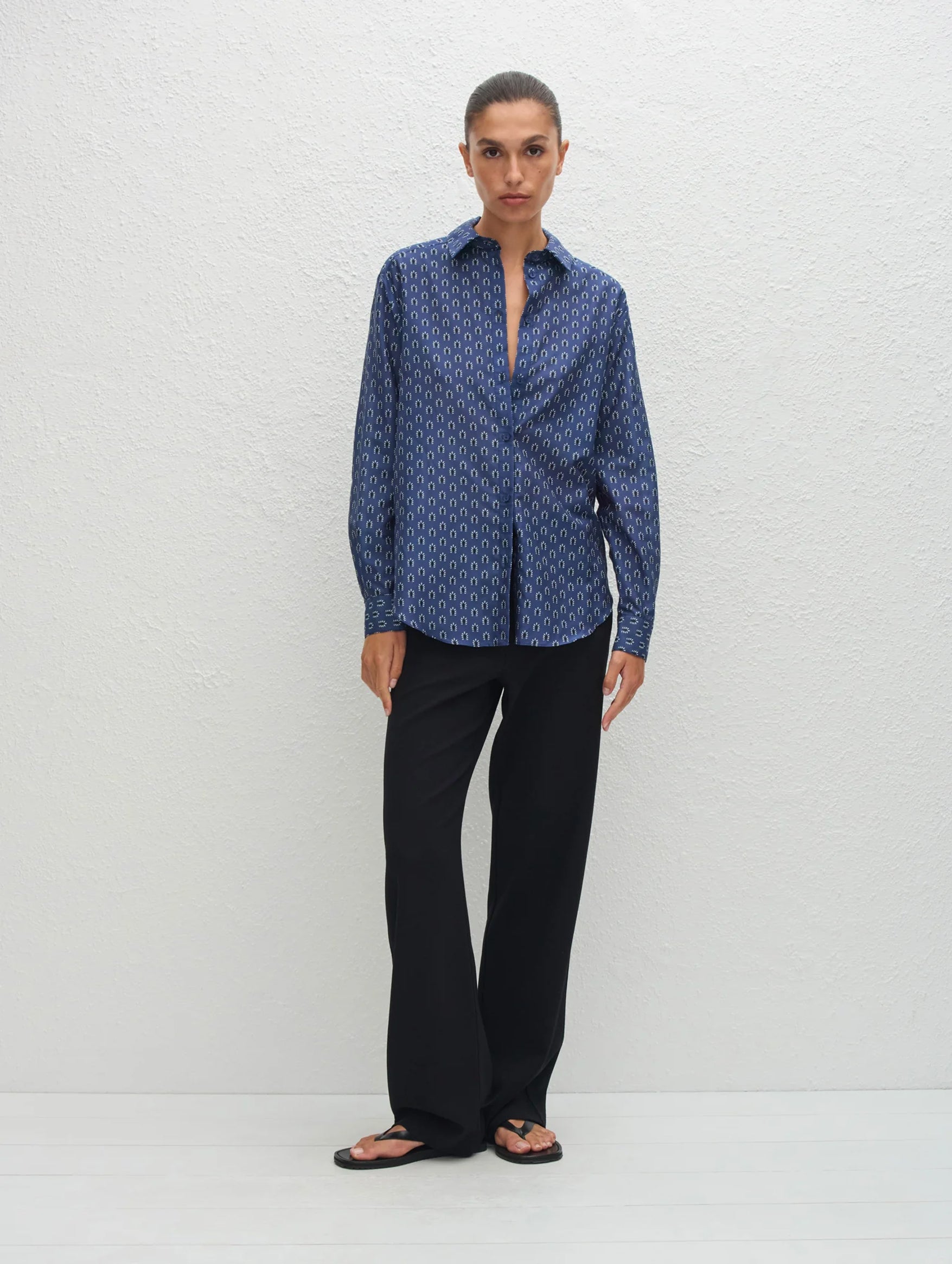 Classic Shirt in Cassis
