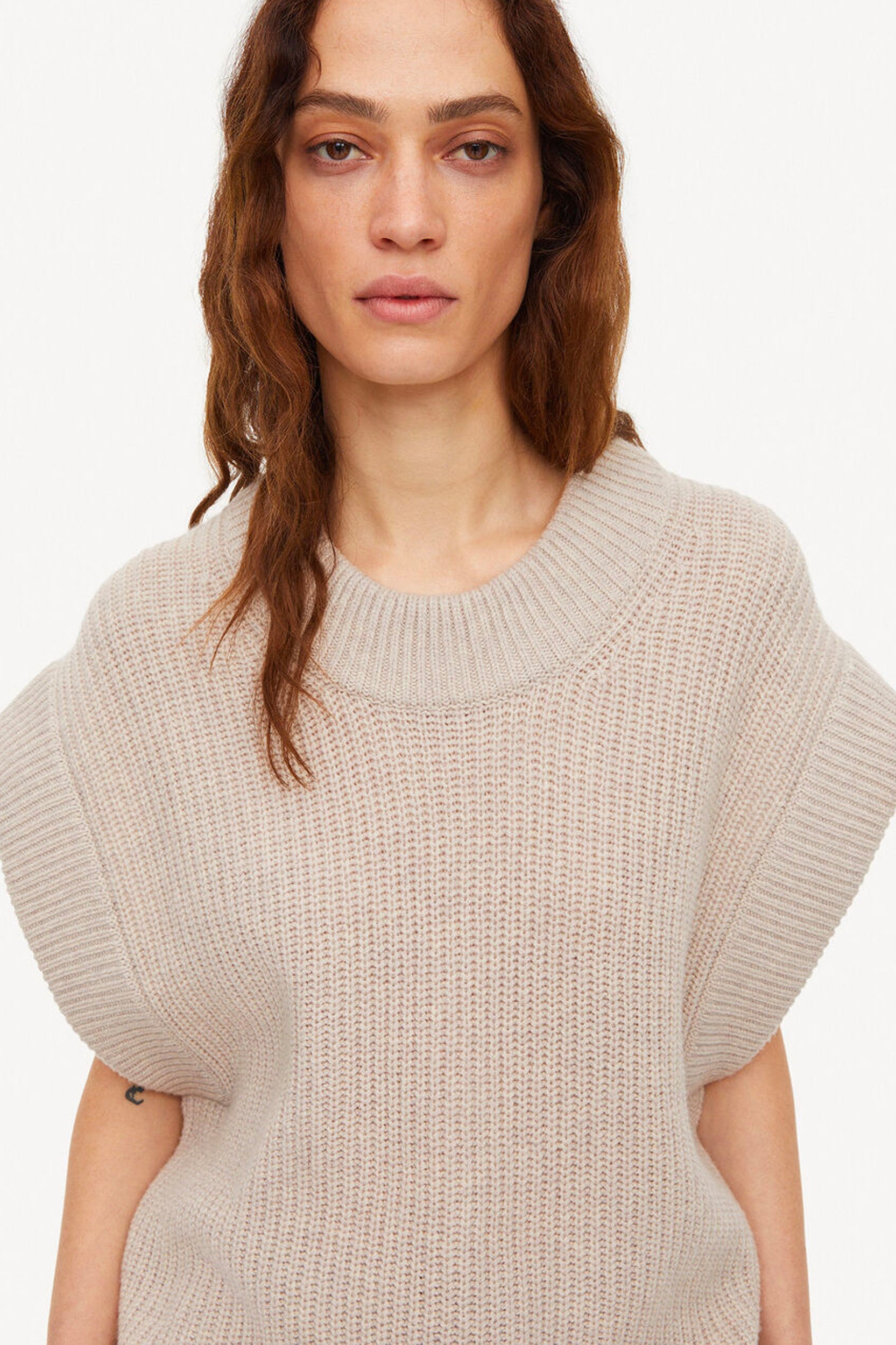 Farima Ribbed Sweater in Oyster