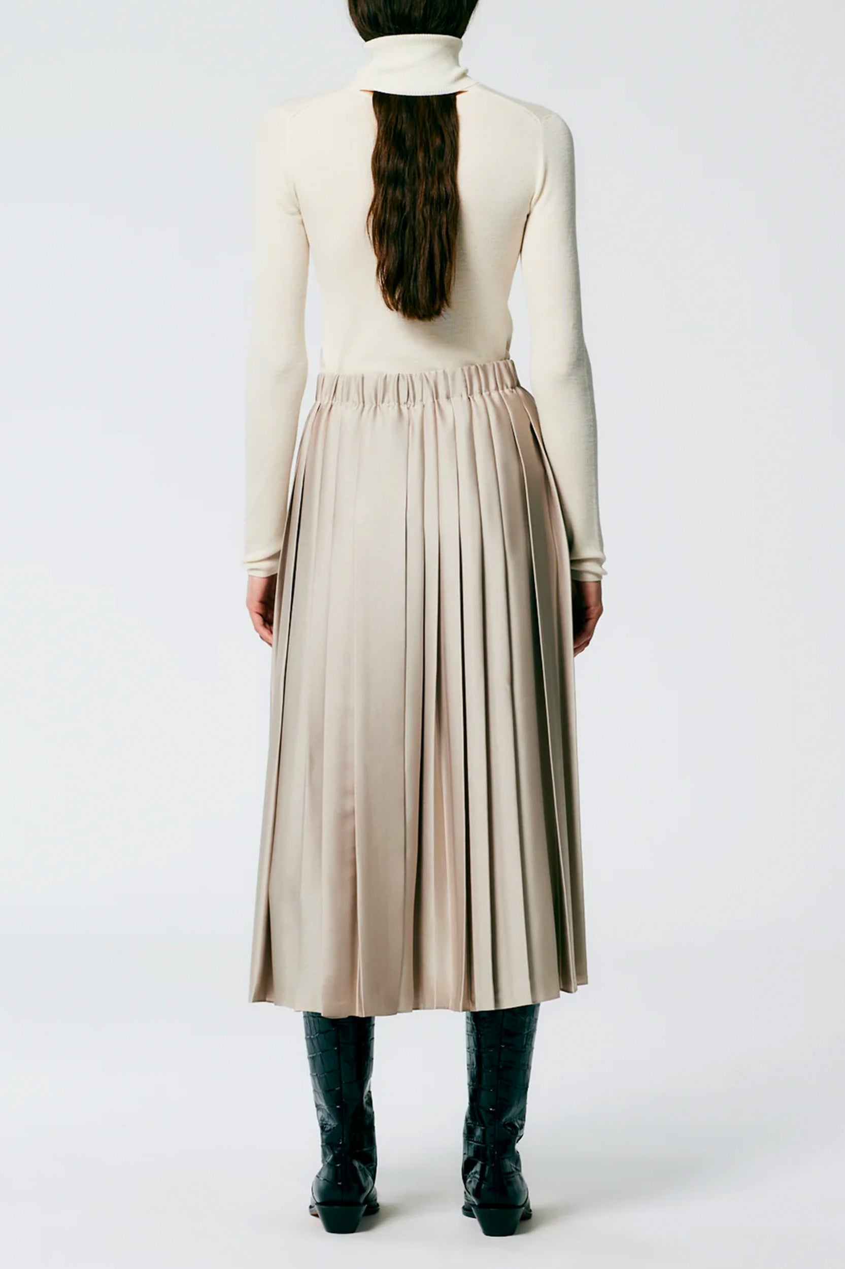 Feather Weight Pleated Skirt in Light Tan