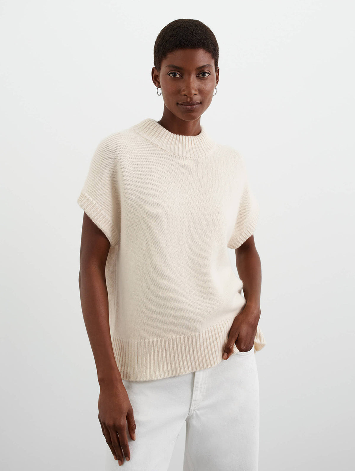 Round Neck Cashmere Top in Feather White