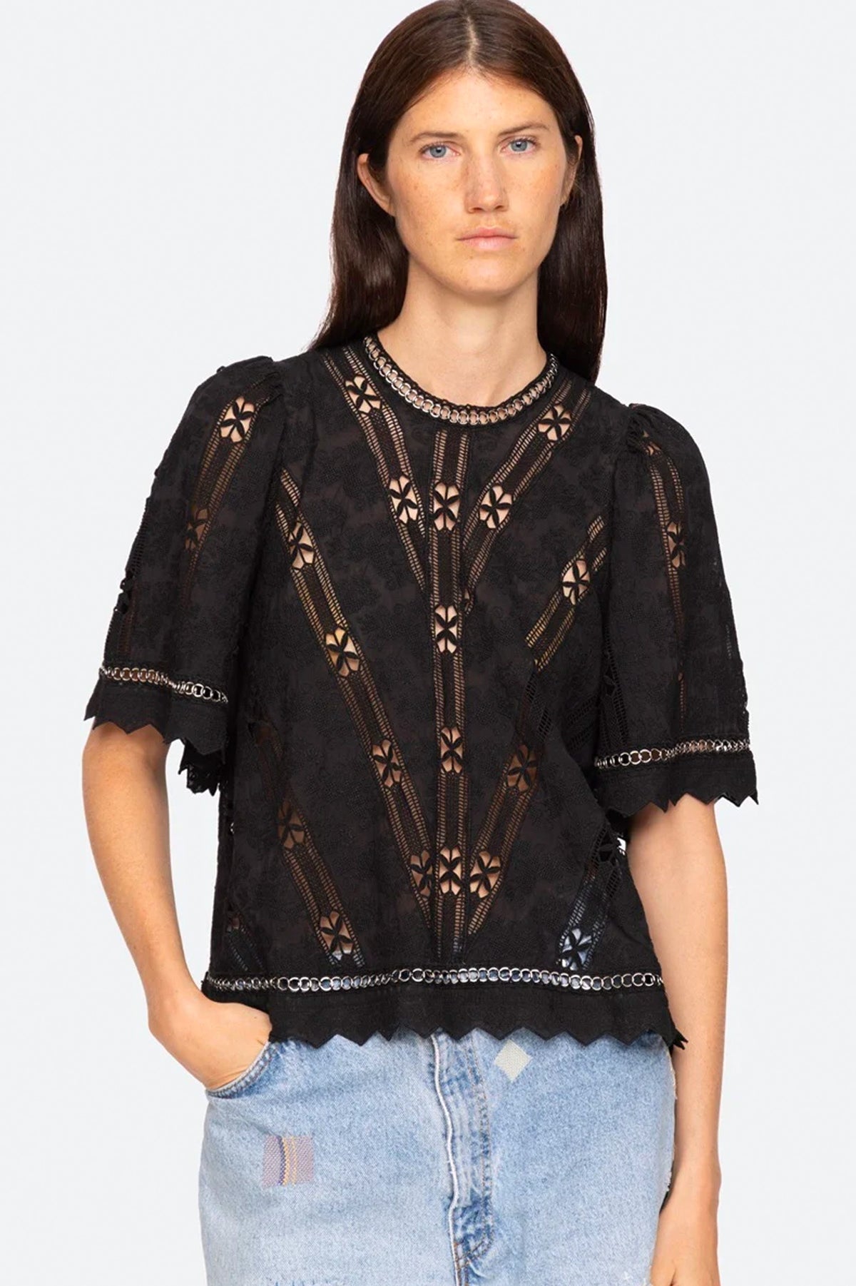 Sharika Embroidered Lace Top in Black