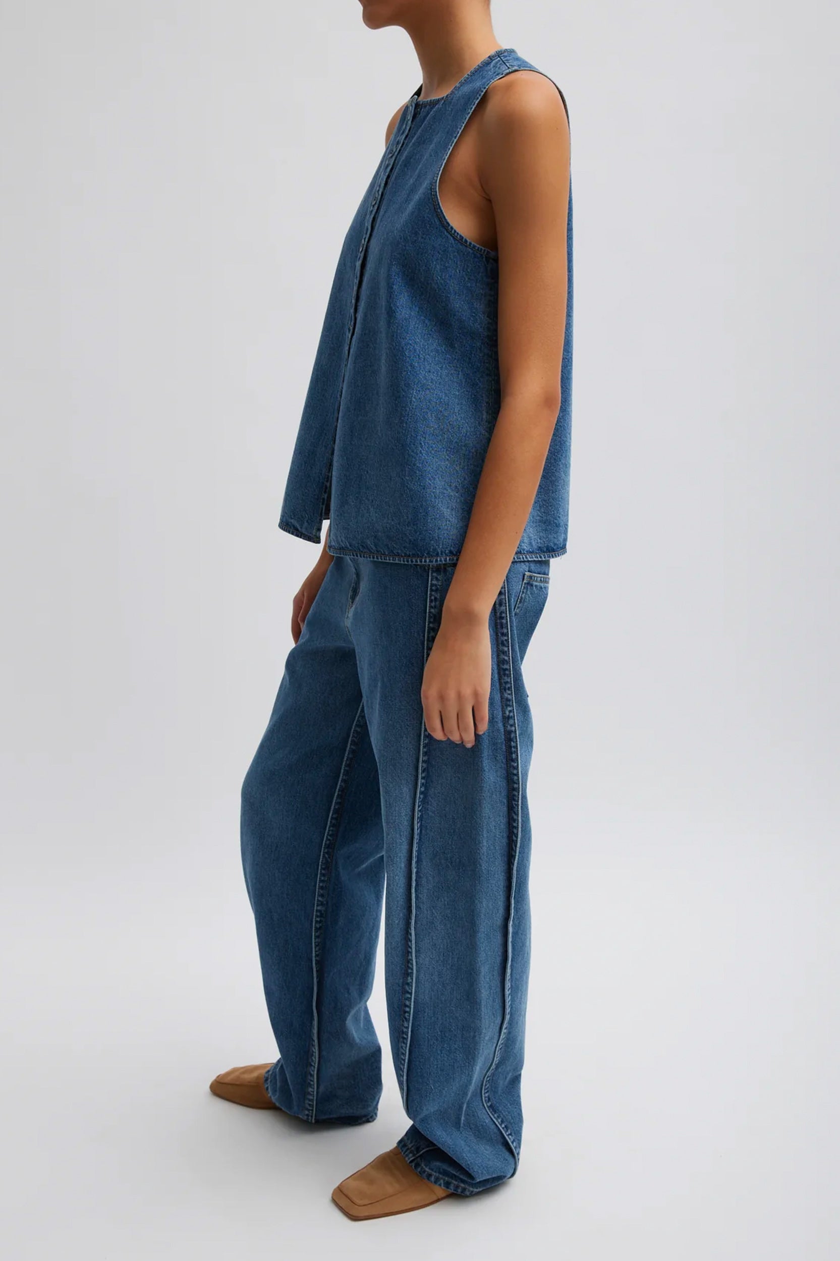 Spring Denim Tuck Jean in Classic Blue - Short