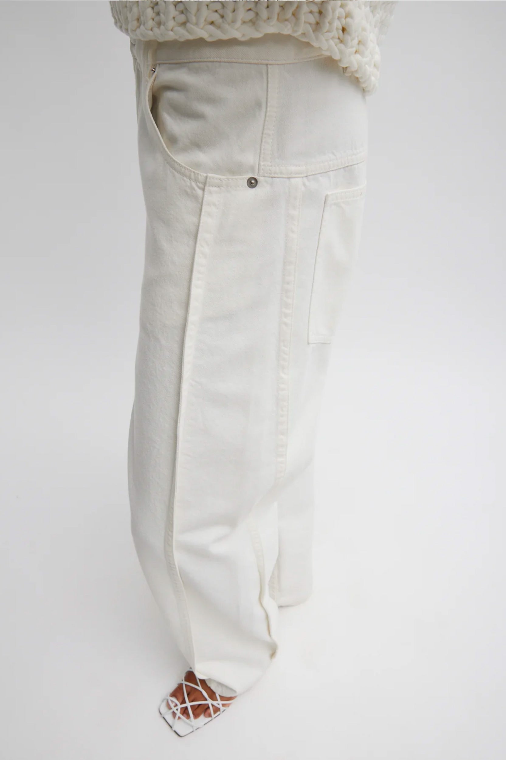 Spring Denim Tuck Jean in White - Short