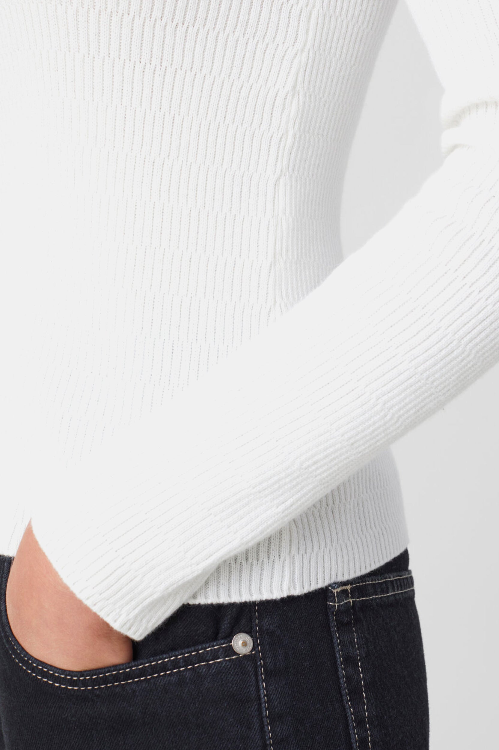 Turtle Neck Long Sleeve in Ivory