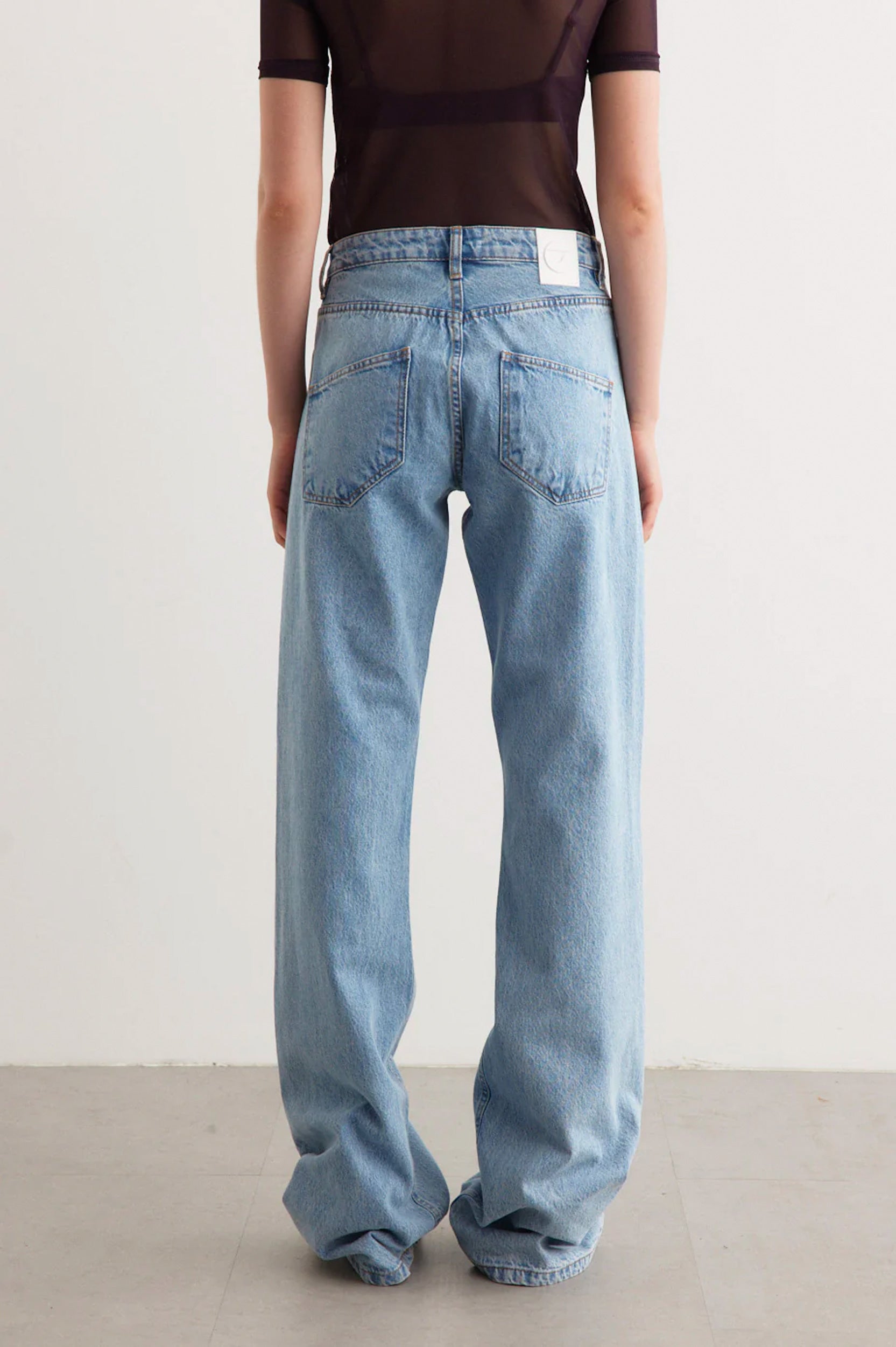 Wide Leg Jeans in Washed Blue