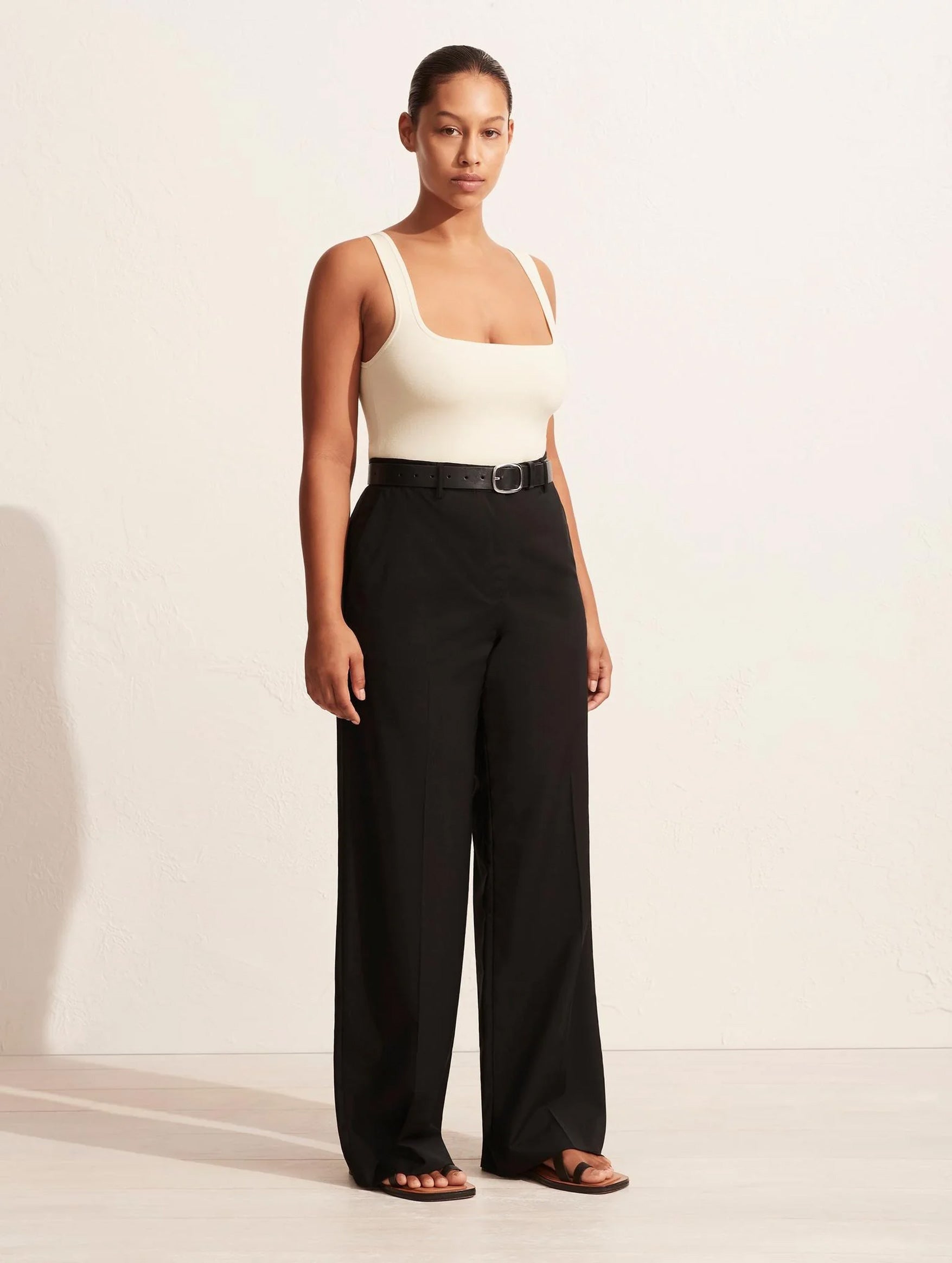 Relaxed Tailored Trouser in Black