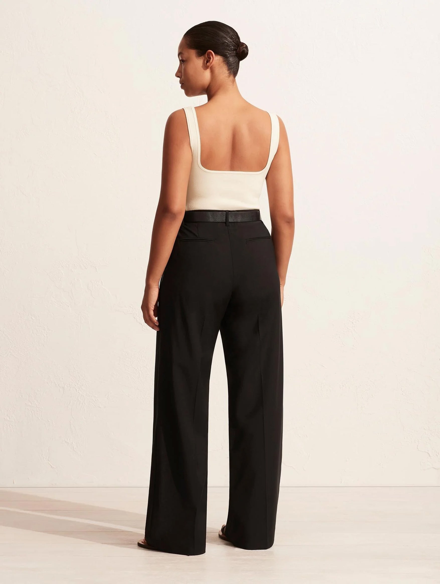 Relaxed Tailored Trouser in Black