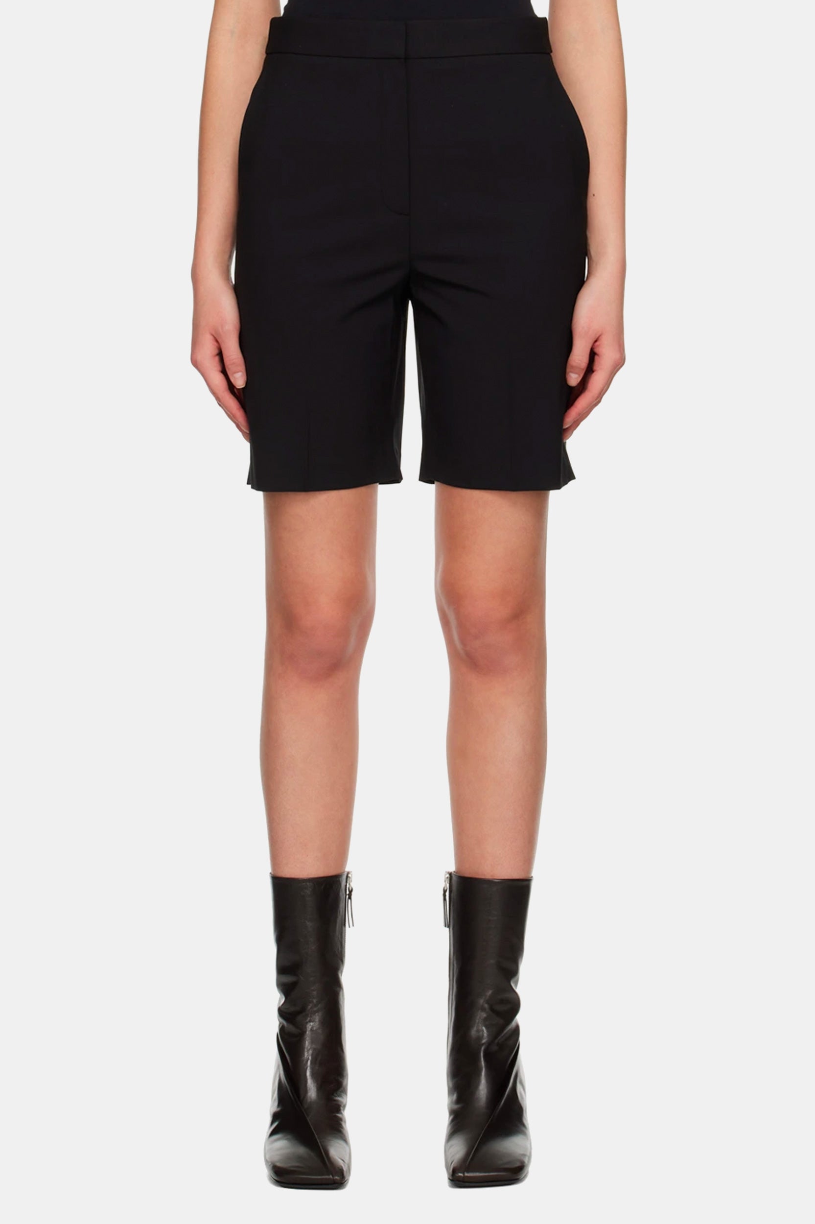 Tapered Shorts in Black